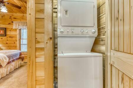 The Great Escape - Min From Parkway With Hot Tub Villa Gatlinburg Luaran gambar